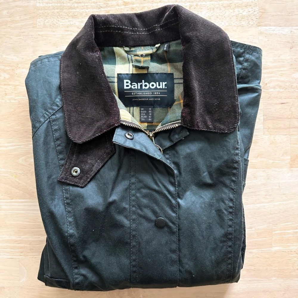 Women’s Barbour Beadnell Sage Green Waxed Coat with Plaid Lining Size US 10 - Picture 3 of 7